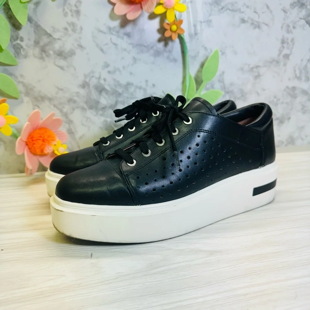 Linea Paolo Platform Wedge Sneaker Shoe with Laces; Black Leather; Size 9.5
